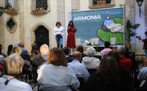 Da giovedì 23 a domenica 26 maggio - la "dozzina" del Premio Strega per il festival “Armonia. Narrazioni in Terra d’Otranto” a Presicce-Acquarica (Le)