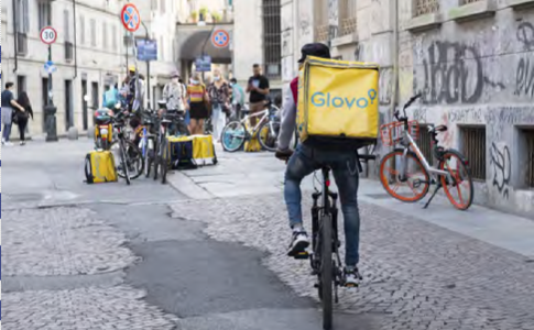 “Riders… Sfrecciano via veloci”: da venerdì 14 marzo a Lecce mostra fotografica di Mauro Raffini