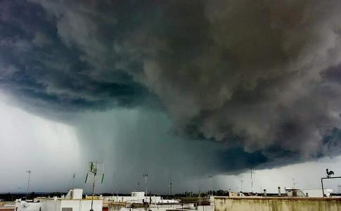 MALTEMPO: COLDIRETTI PUGLIA, PIOGGE ATTESE DOPO LA SICCITÀ MA I NUBIFRAGI ALLAGANO CAMPI E CITTÀ; 24 EVENTI ESTREMI IN UNA SETTIMANA